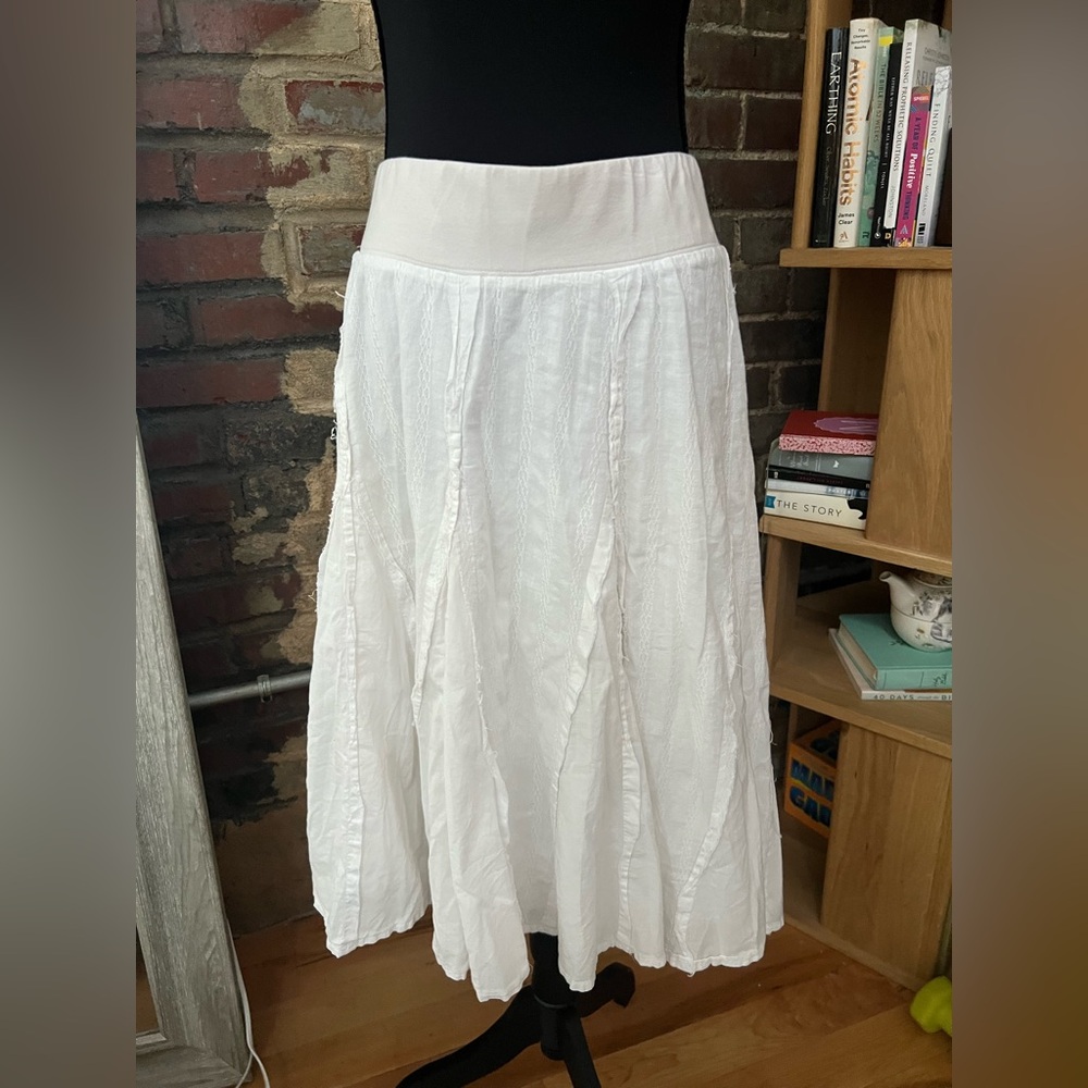 Old Navy Maternity Cream Women’s Small Midi A-Line Skirt with Pleats